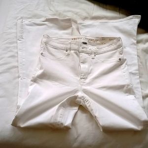 NWT AE white flares sz 6